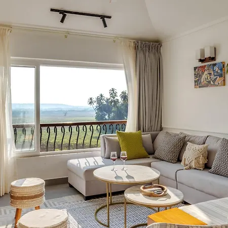 Casa De Solares- New 2Bhk Apartment With Pool Candolim